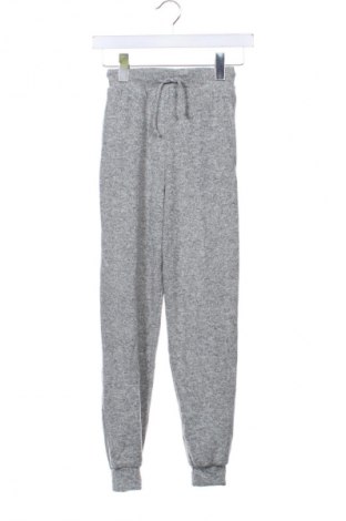 Női nadrág Pull&Bear, Méret XS, Szín Szürke, Ár 4 669 Ft