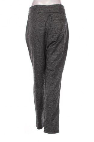 Pantaloni de femei Q/S by S.Oliver, Mărime L, Culoare Argintiu, Preț 65,99 Lei