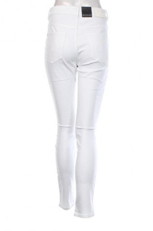 Pantaloni de femei Rosner, Mărime M, Culoare Alb, Preț 443,99 Lei