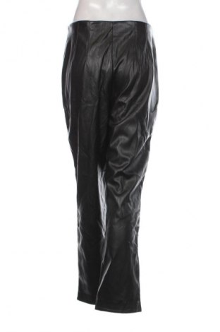 Dámské kalhoty  Stradivarius, Velikost L, Barva Černá, Cena  429,00 Kč