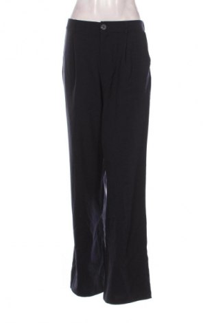 Дамски панталон Stradivarius, Размер M, Цвят Син, Цена 14,99 лв.