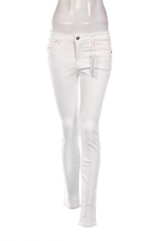 Дамски панталон Tamaris, Размер S, Цвят Бял, Цена 41,99 лв.