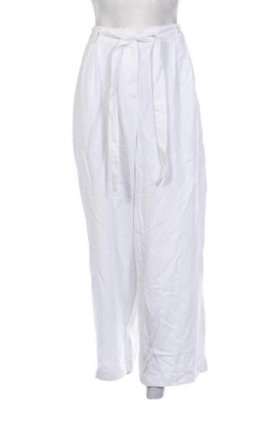 Дамски панталон Tamaris, Размер L, Цвят Бял, Цена 41,06 лв.