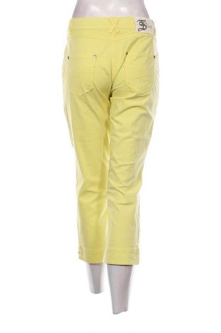 Pantaloni de femei Top Secret, Mărime M, Culoare Galben, Preț 77,17 Lei