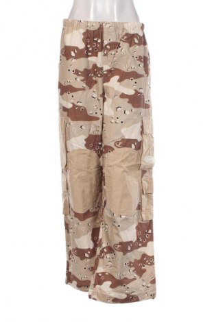 Γυναικείο παντελόνι Trapstar, Μέγεθος L, Χρώμα Πολύχρωμο, Τιμή 19,99 €