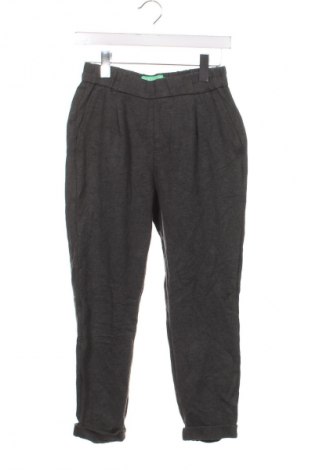 Dámské kalhoty  United Colors Of Benetton, Velikost XS, Barva Šedá, Cena  189,00 Kč