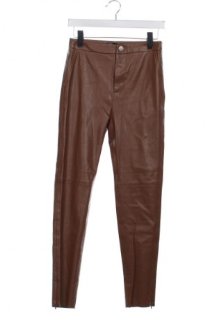 Дамски панталон Zara, Размер M, Цвят Кафяв, Цена 44,22 лв.