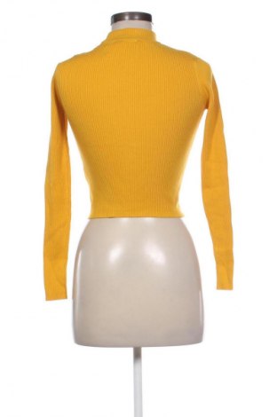 Дамски пуловер Pull&Bear, Размер M, Цвят Жълт, Цена 28,88 лв.