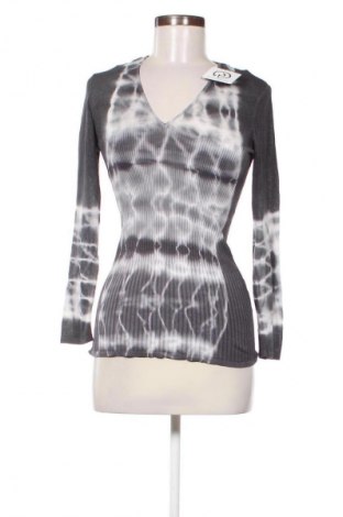 Дамски пуловер Unbranded, Размер M, Цвят Многоцветен, Цена 20,99 лв.