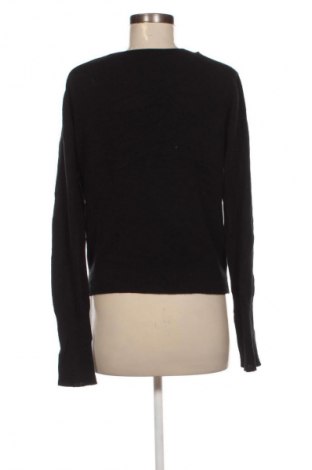 Дамски пуловер Vince, Размер S, Цвят Черен, Цена 107,99 лв.