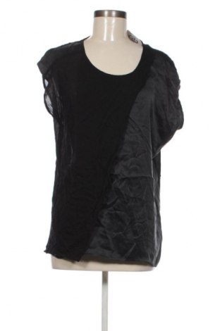 Дамски топ Gestuz, Размер S, Цвят Черен, Цена 33,99 лв.