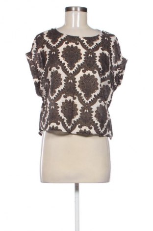 Дамски топ Unbranded, Размер M, Цвят Многоцветен, Цена 29,00 лв.