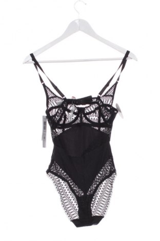 Дамско бельо Triumph, Размер S, Цвят Многоцветен, Цена 93,99 лв.