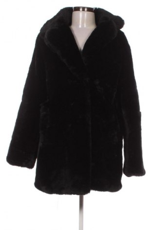 Дамско палто Bershka, Размер M, Цвят Черен, Цена 72,99 лв.
