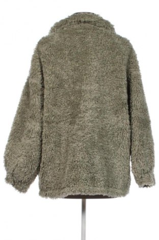 Дамско палто Stradivarius, Размер S, Цвят Зелен, Цена 80,99 лв.