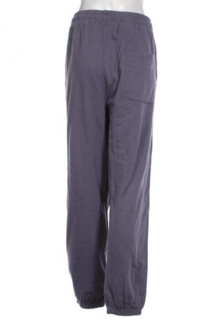 Дамско спортно долнище Bpc Bonprix Collection, Размер XXL, Цвят Лилав, Цена 28,88 лв.