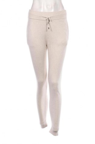 Pantaloni trening de femei Essentials, Mărime S, Culoare Ecru, Preț 64,99 Lei