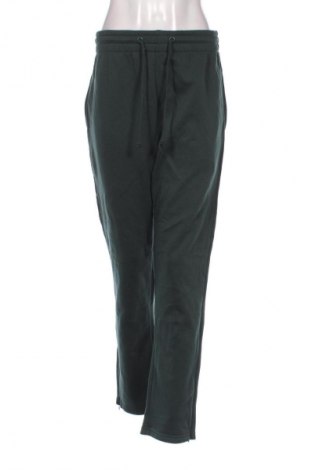 Дамско спортно долнище Unbranded, Размер XL, Цвят Зелен, Цена 21,99 лв.