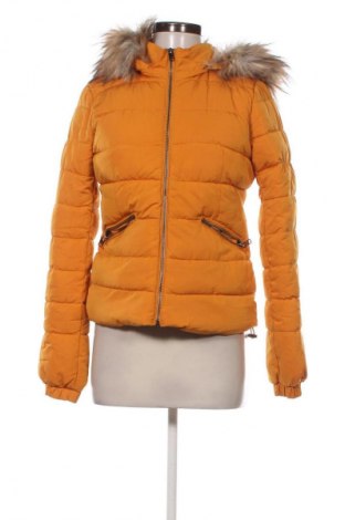 Дамско яке Bershka, Размер S, Цвят Жълт, Цена 48,99 лв.