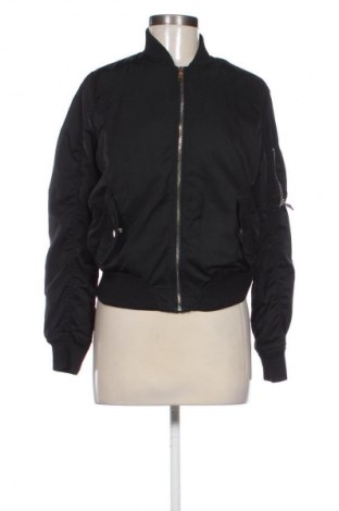 Дамско яке Bershka, Размер M, Цвят Черен, Цена 47,88 лв.