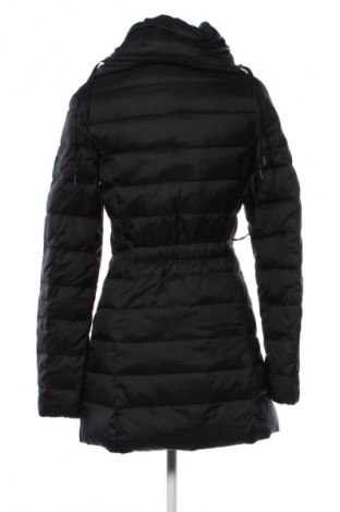 Γυναικείο μπουφάν Guess, Μέγεθος XS, Χρώμα Μαύρο, Τιμή 59,34 €