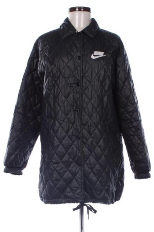 Дамско яке Nike, Размер XS, Цвят Черен, Цена 99,99 лв.