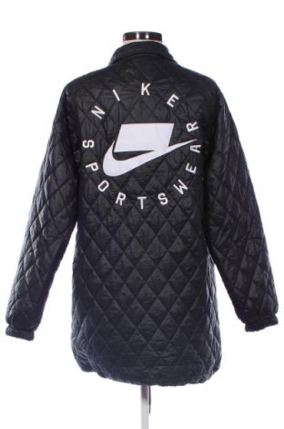 Дамско яке Nike, Размер XS, Цвят Черен, Цена 99,99 лв.