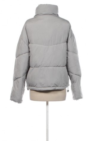 Γυναικείο μπουφάν Pull&Bear, Μέγεθος S, Χρώμα Γκρί, Τιμή 32,99 €