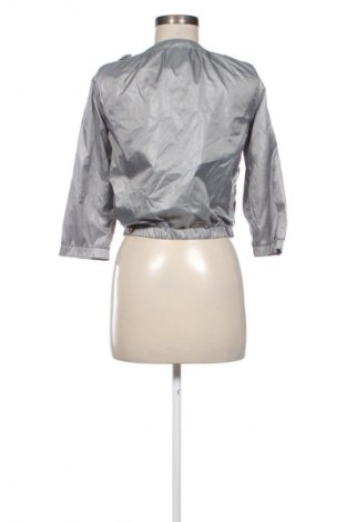 Дамско яке Pull&Bear, Размер S, Цвят Сив, Цена 28,99 лв.