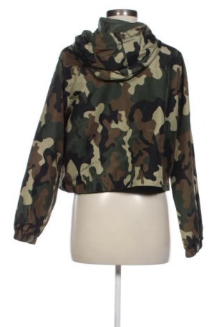 Damenjacke Pull&Bear, Größe M, Farbe Mehrfarbig, Preis € 12,99