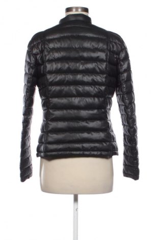 Dámska bunda  S.Oliver, Veľkosť M, Farba Čierna, Cena  35,00 €