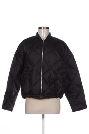 Dámska bunda  Tommy Hilfiger, Veľkosť M, Farba Čierna, Cena  189,95 €