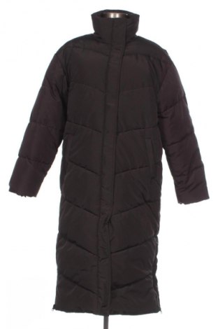 Дамско яке Trendyol, Размер L, Цвят Черен, Цена 88,92 лв.