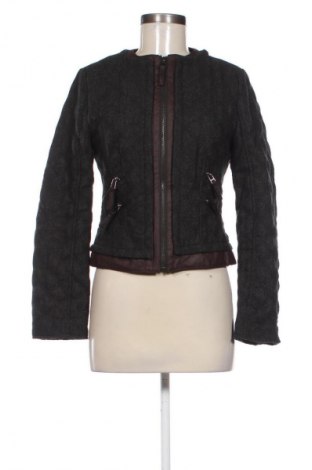 Дамско яке Zara, Размер M, Цвят Многоцветен, Цена 34,99 лв.