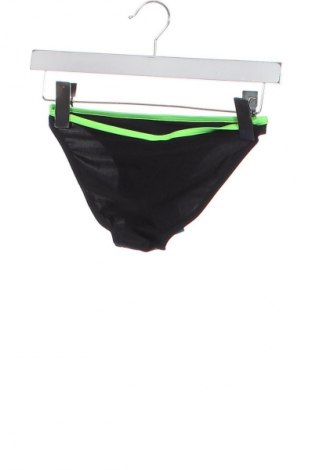 Dětské plavky  Arena, Velikost 10-11y/ 146-152 cm, Barva Černá, Cena  349,00 Kč