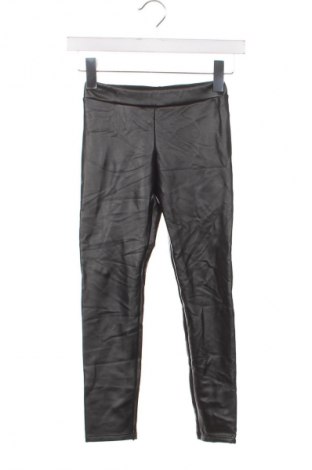 Детски клин Calzedonia, Размер 7-8y/ 128-134 см, Цвят Черен, Цена 12,99 лв.