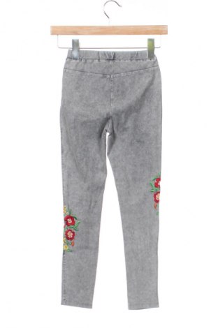 Παιδικό παντελόνι LC Waikiki, Μέγεθος 6-7y/ 122-128 εκ., Χρώμα Γκρί, Τιμή 8,99 €