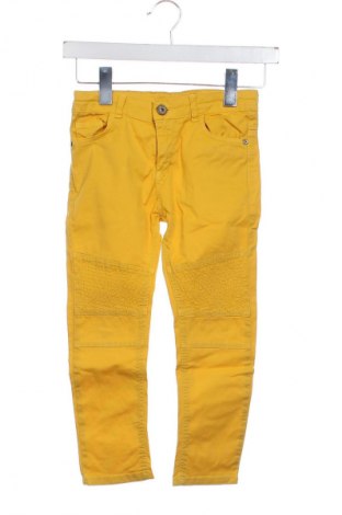 Παιδικό παντελόνι Unbranded, Μέγεθος 4-5y/ 110-116 εκ., Χρώμα Κίτρινο, Τιμή 7,99 €