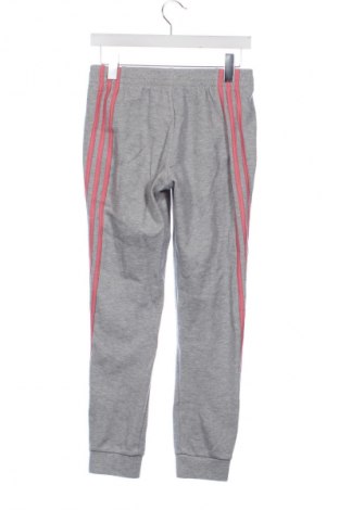 Detské tepláky Adidas, Veľkosť 13-14y/ 164-168 cm, Farba Sivá, Cena  21,95 €