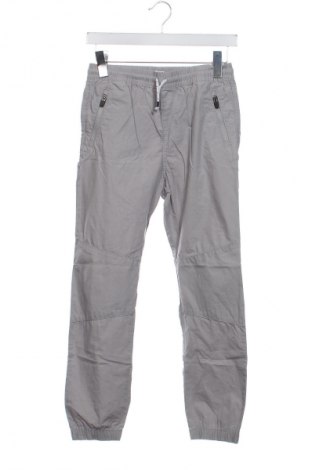 Kinder Sporthose F&F, Größe 11-12y/ 152-158 cm, Farbe Grau, Preis 8,99 €