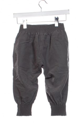 Παιδική κάτω φόρμα Unbranded, Μέγεθος 6-7y/ 122-128 εκ., Χρώμα Γκρί, Τιμή 8,99 €