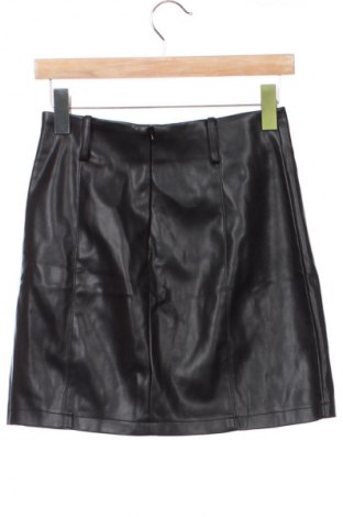 Kožená sukně  Amisu, Velikost M, Barva Černá, Cena  249,00 Kč