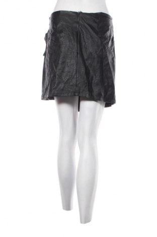 Кожена пола Muse, Размер S, Цвят Черен, Цена 13,99 лв.