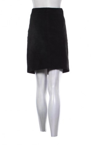 Кожена пола River Island, Размер M, Цвят Черен, Цена 67,86 лв.