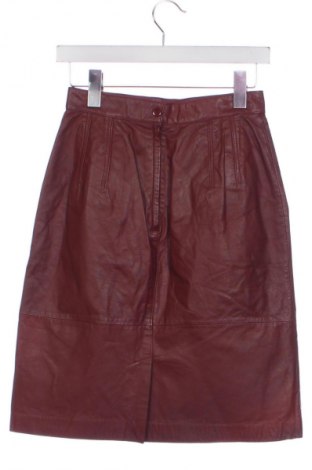 Кожена пола Unbranded, Размер XS, Цвят Червен, Цена 36,10 лв.