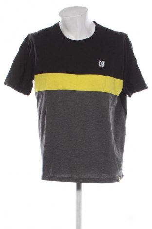 Tricou de bărbați BVB, Mărime XL, Culoare Multicolor, Preț 33,99 Lei