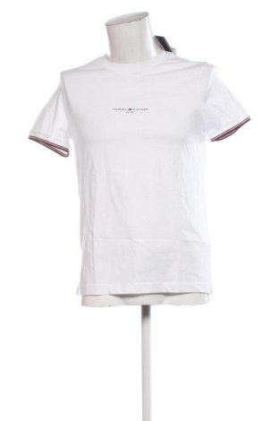 Мъжка тениска Tommy Hilfiger, Размер M, Цвят Бял, Цена 102,99 лв.