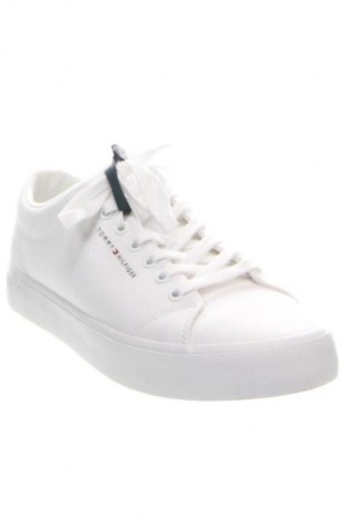 Férfi cipők
 Tommy Hilfiger, Méret 43, Szín Fehér, Ár 46 559 Ft