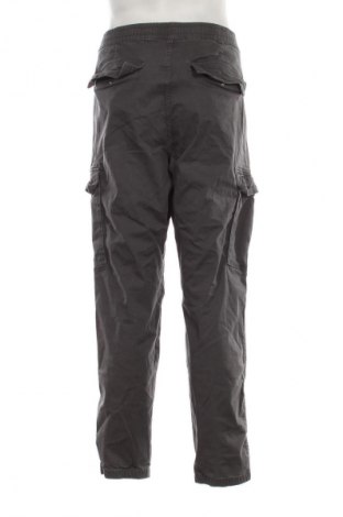 Herrenhose Pull&Bear, Größe XL, Farbe Grün, Preis 11,99 €