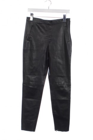 Pantaloni de bărbați Zara, Mărime M, Culoare Negru, Preț 46,99 Lei